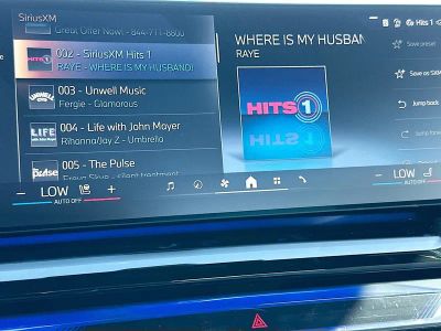 2026 BMW i5 — photo 12 view