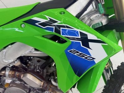 2026 Kawasaki KX250 - Photo 15