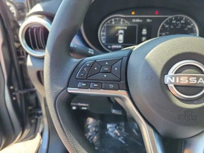 2025 Nissan Versa — photo 12 view