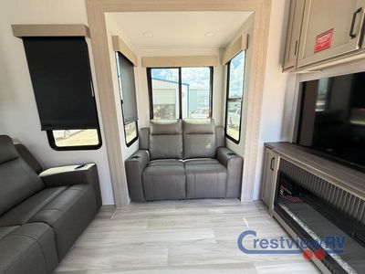2026 Grand Design Momentum G-Class - Photo 9