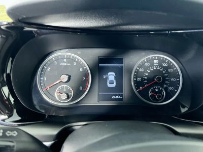 2023 Kia K5 — photo 20 view