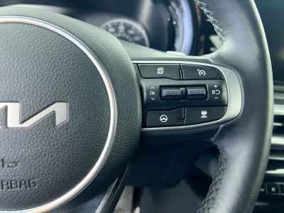 2023 Kia K5 — photo 17 view