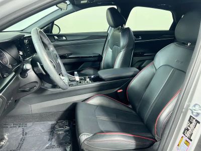 2023 Kia K5 — photo 12 view