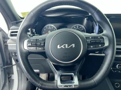2023 Kia K5 — photo 15 view