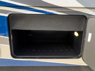 2027 Entegra VISION XL — photo 35 view