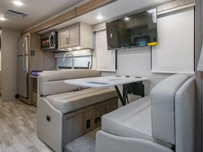 2026 Thor Motor Coach Omni Trail - Photo 14