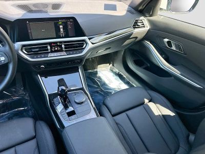2021 BMW 3 Series — photo 20 view