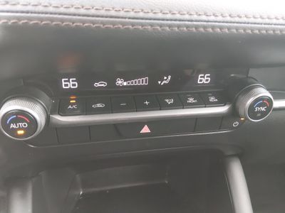 2024 Mazda Mazda3 Hatchback - Photo 13