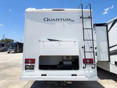 2025 Thor Motor Coach QUANTUM — photo 29 view