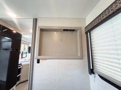 2025 Thor Motor Coach QUANTUM — photo 18 view