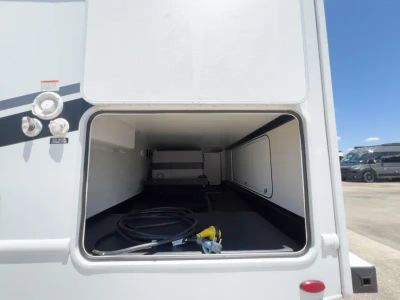 2025 Thor Motor Coach QUANTUM — photo 23 view