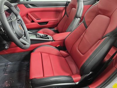 2026 Porsche 911 - Photo 5