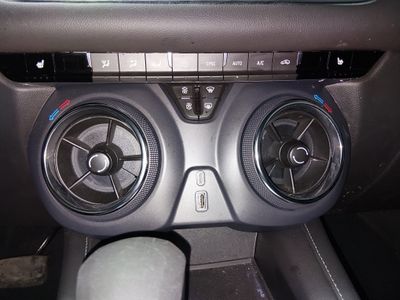 2025 Chevrolet Blazer - Photo 18