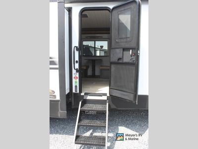 2026 Keystone RV Bullet Premium - Photo 10