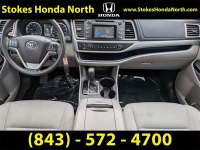 2019 Toyota Highlander - Photo 14