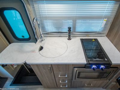 2026 Thor Motor Coach Compass - Photo 13