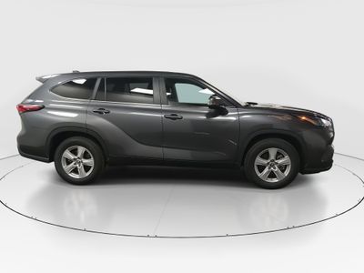 2024 Toyota Highlander - Photo 8