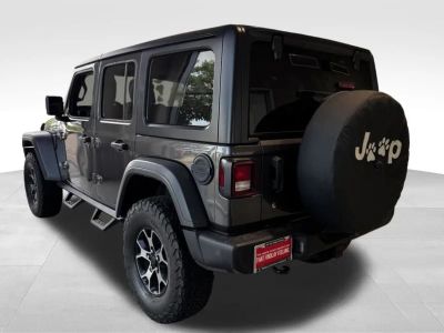 2018 Jeep Wrangler — interior view