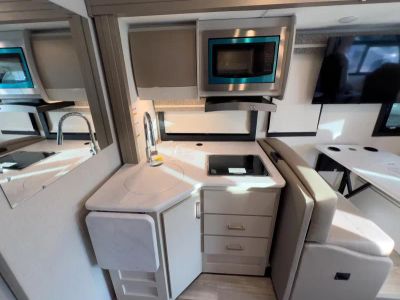 2026 Thor Motor Coach AXIS - Photo 11