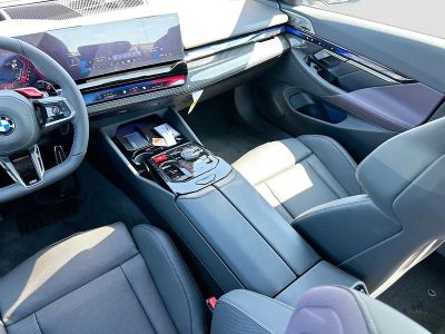 2026 BMW M5 — photo 17 view