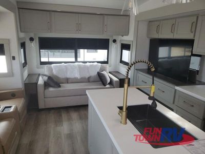 2026 Brinkley Model Z - Photo 5