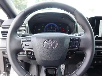 2025 Toyota Camry — photo 12 view