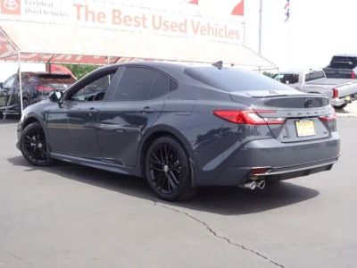 2025 Toyota Camry — photo 9 view