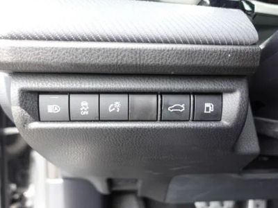 2025 Toyota Camry — photo 16 view