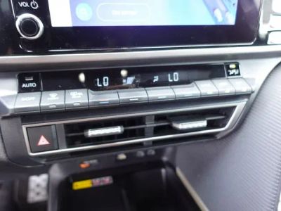 2025 Toyota Camry — photo 18 view