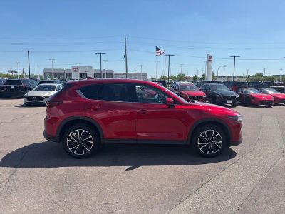 2022 Mazda Mazda CX-5 — interior view