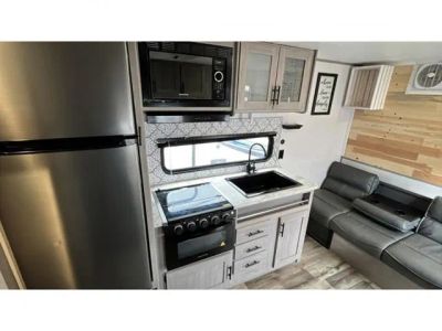2022 Coleman Lantern LT Series - Photo 16