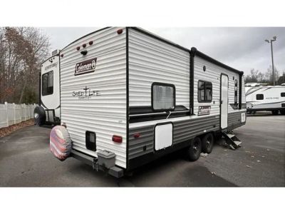 2022 Coleman Lantern LT Series - Photo 2