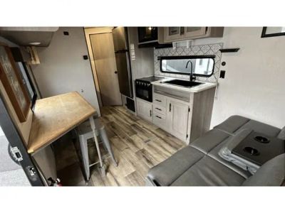 2022 Coleman Lantern LT Series - Photo 10
