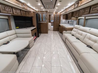 2026 Fleetwood Discovery LXE - Photo 6