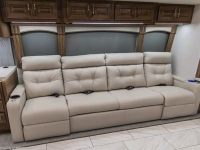 2026 Fleetwood Discovery LXE - Photo 15