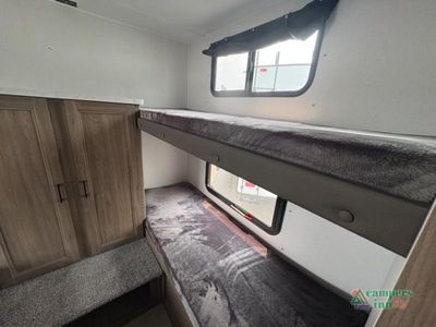 2026 Coachmen RV Freedom Express Select — photo 38 view