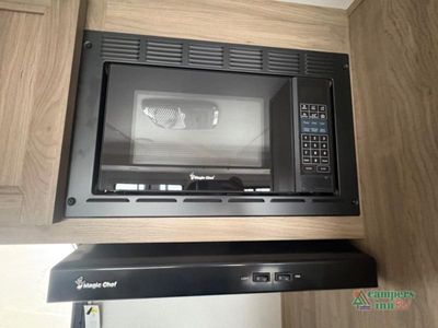 2026 Coachmen RV Freedom Express Select — photo 23 view