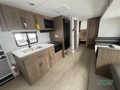 2026 Coachmen RV Freedom Express Select — photo 12 view