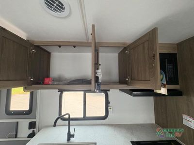 2026 Coachmen RV Freedom Express Select — photo 22 view