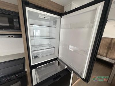2026 Coachmen RV Freedom Express Select — photo 30 view