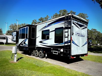 2017 Keystone Fuzion - Photo 3