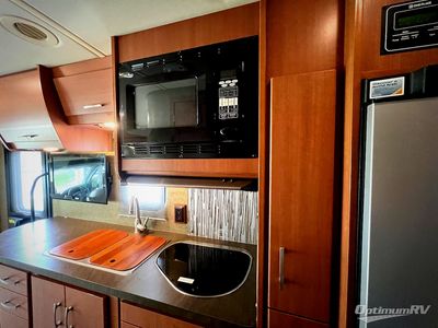 2013 Itasca Navion iQ - Photo 13