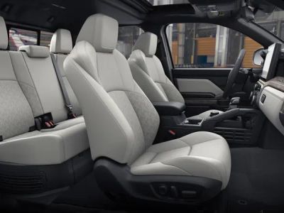 2026 Toyota Tacoma i-FORCE MAX - Photo 31