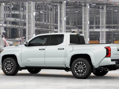 2026 Toyota Tacoma i-FORCE MAX - Photo 7