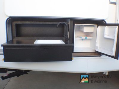 2026 Coachmen RV Freedom Express Select - Photo 8