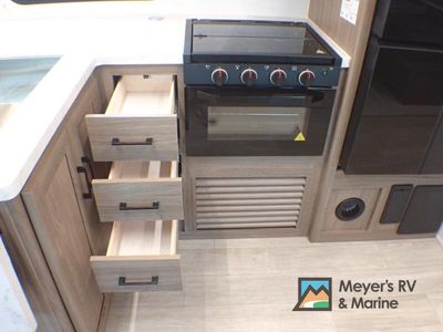 2026 Coachmen RV Freedom Express Select - Photo 17