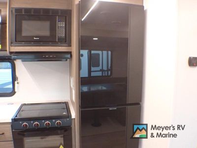 2026 Coachmen RV Freedom Express Select - Photo 13