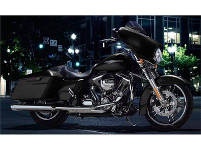 2015 Harley-Davidson Street Glide - Photo 2