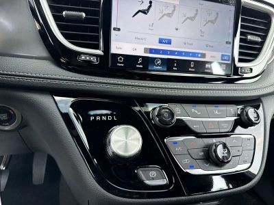 2026 Chrysler Pacifica — photo 19 view