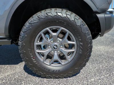 2025 Ford Bronco — photo 11 view